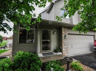 1676 Delaney Ln, Shakopee, MN 55379