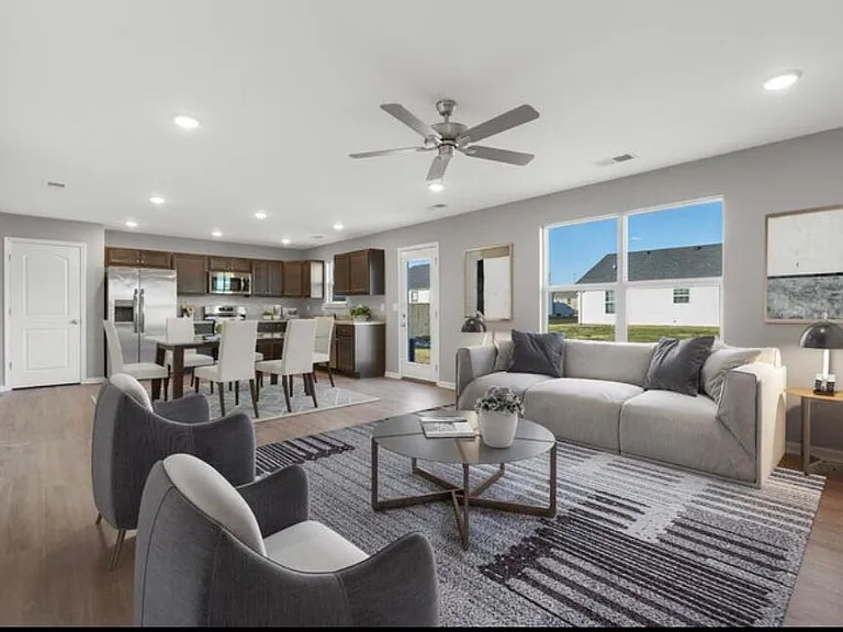8028 Driftwood Loop — Photo 3