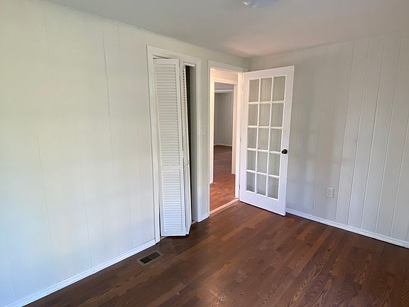 3rd image of 3006 N Oriente Ave #1