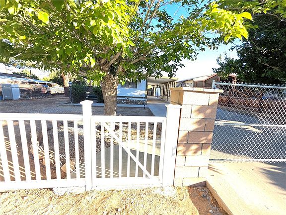 3rd image of 19053 Monterey St