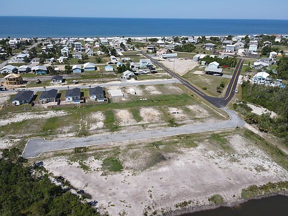 3rd image of 9482 Tulip Ave
