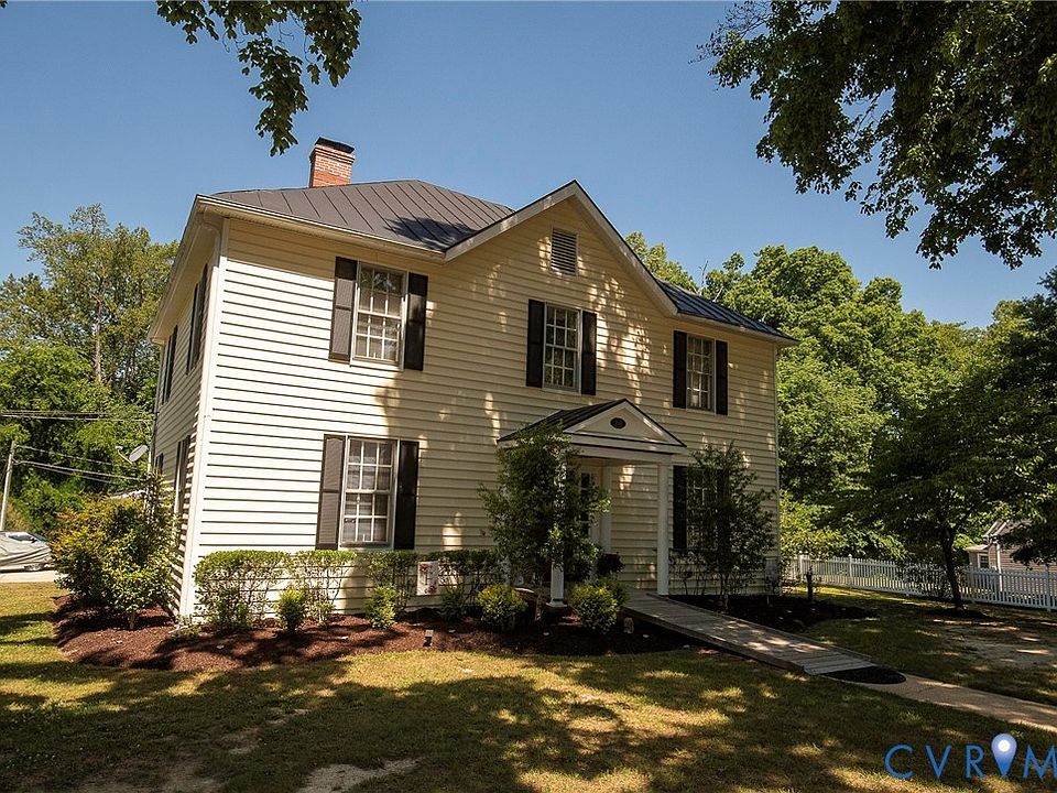 1st image of 710 College Ave