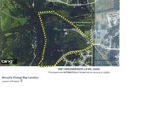 6901 Greenbranch Ln, Cedar Rapids, IA 52411