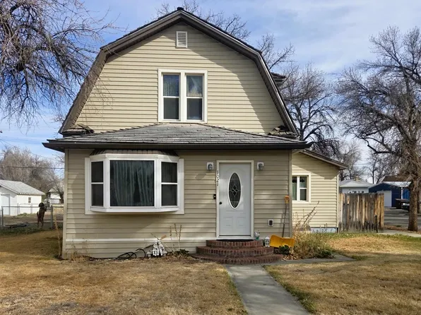 1021 Culbertson Ave, Worland, WY 82401