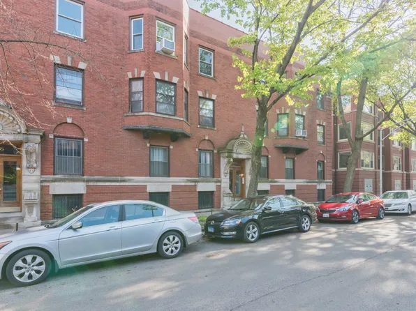1327 E 52nd St APT 302, Chicago, IL 60615