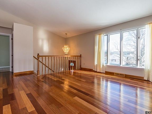4th image of 60 Ormond St