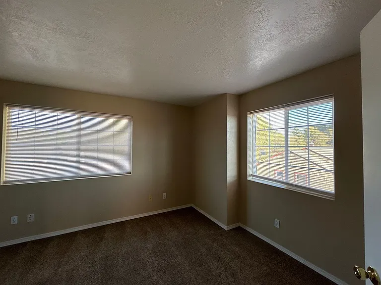 123 W Antler Ave — Photo 17