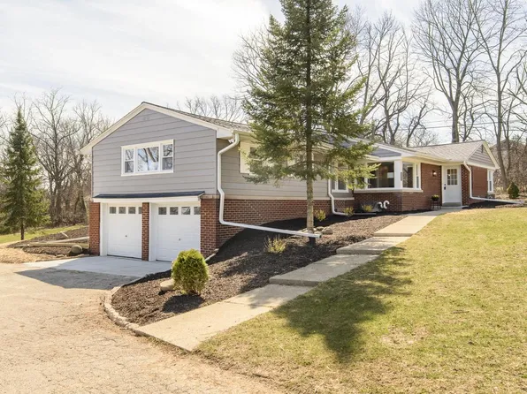 17565 West LANE, Brookfield, WI 53045