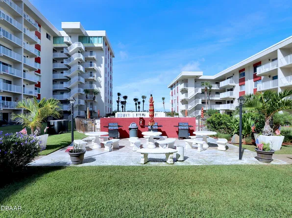 2711 N Halifax Ave, Daytona Beach, FL