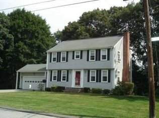 260 Red Chimney Dr, Warwick, RI 02886
