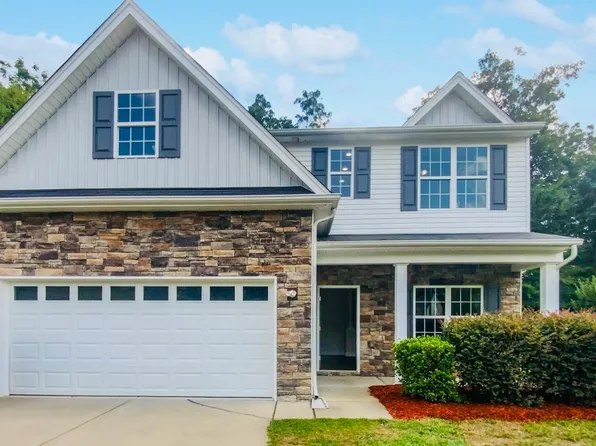 3935 Sky Dr, Charlotte, NC 28226