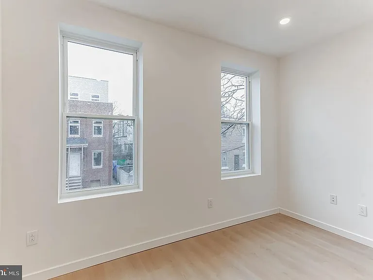 3342 N Smedley St #HOUSE — Photo 3