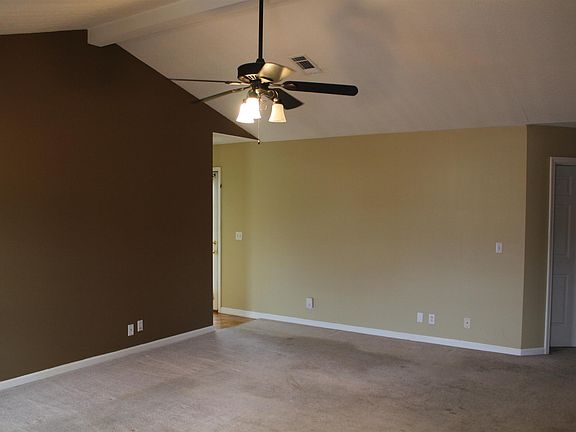2nd image of 4456 Stoneview Dr