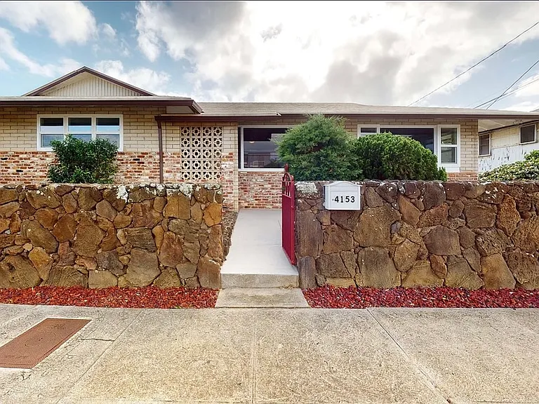 4153 Kilauea Ave — Photo 16