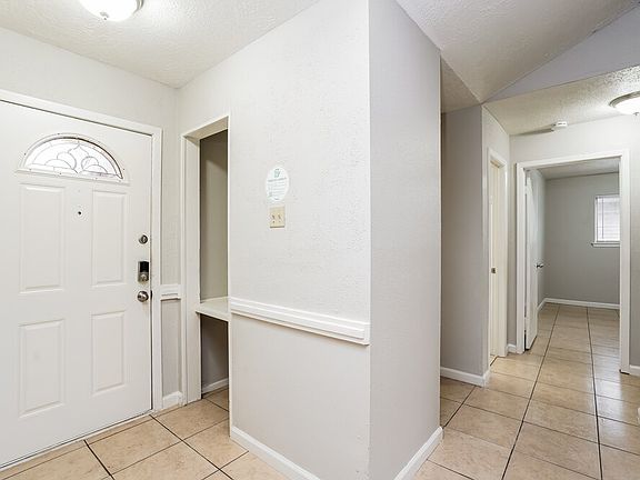 4th image of 16742 Quail Run Dr