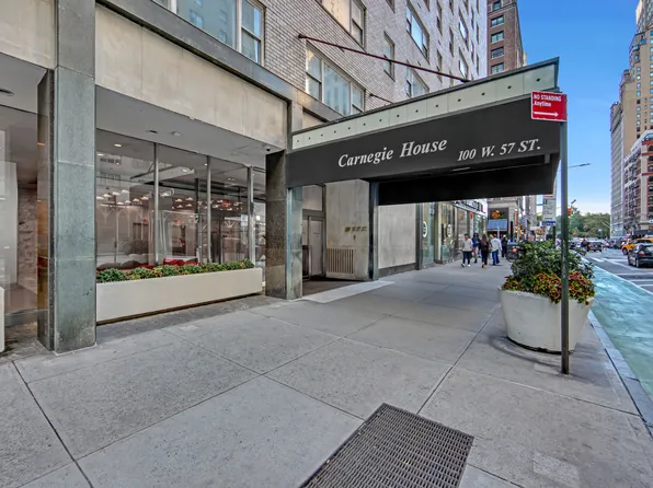 100 West 57th Street image 10 of 10