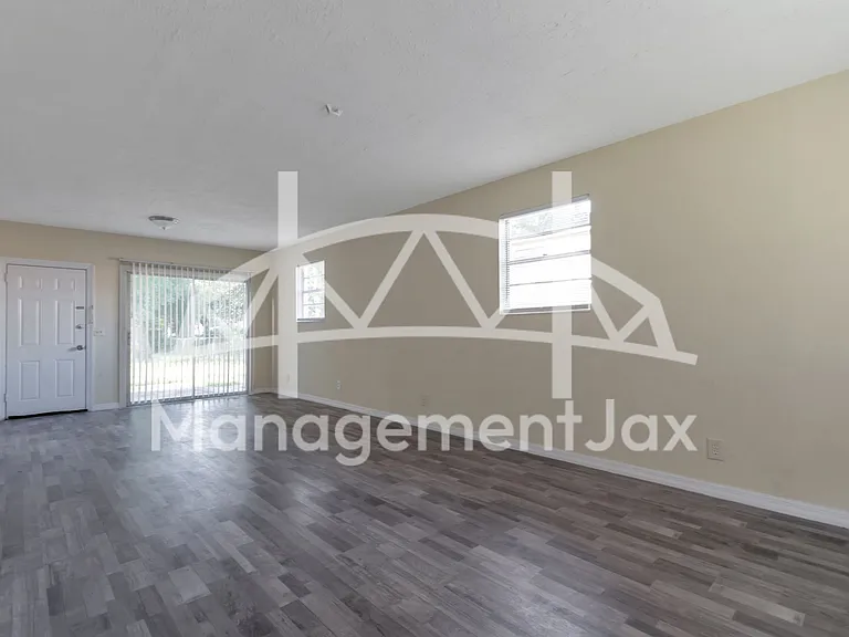 2604 Van Gundy Rd — Photo 4