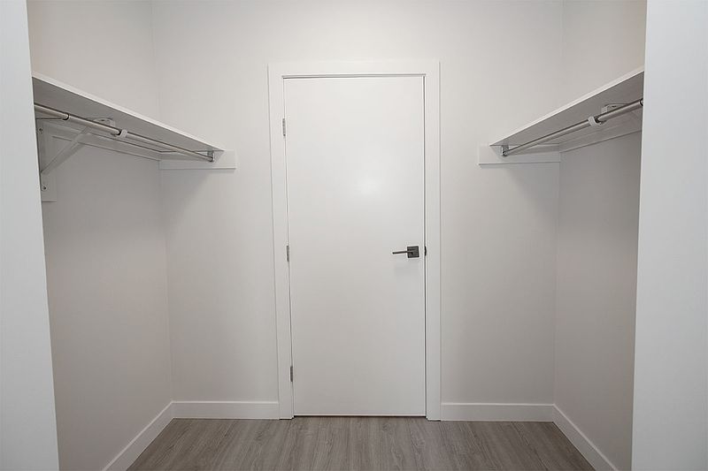Winnipeg Apartment for rent - 2 Bedrooms — photo 19