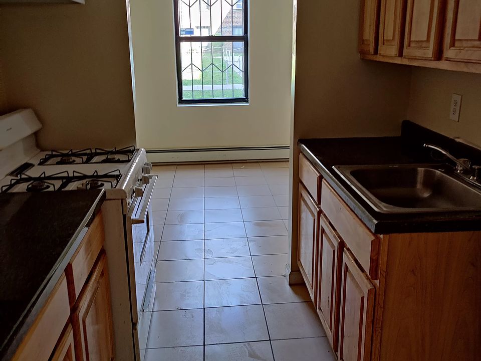 1st image of 1021 E 108th St APT Dd