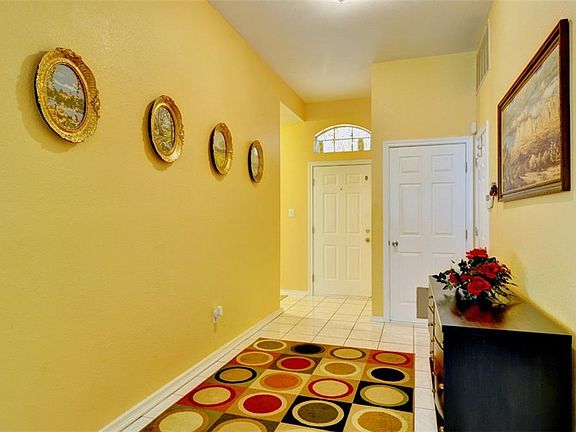 3rd image of 9057 Creede Trl