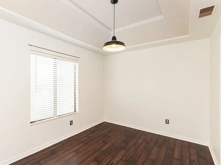 5870 Park St #9 — Photo 8