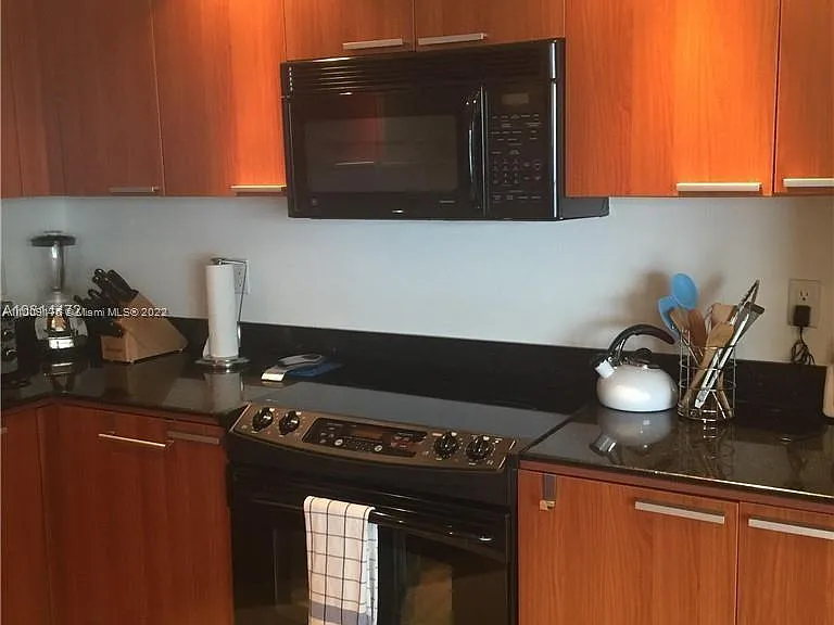 16699 Collins Ave #3301 — Photo 9