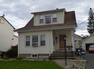 28 Franklin Ave, West Caldwell, NJ 07006