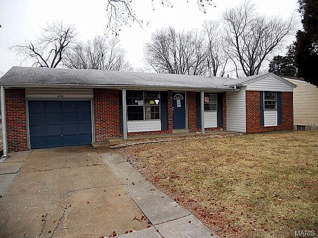 1st image of 10201 Royal Dr