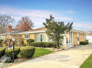 1604 Oakton St, Park Ridge, IL 60068
