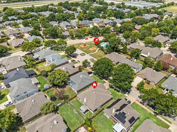 2845 Rochester Ct, Grand Prairie, TX 75052