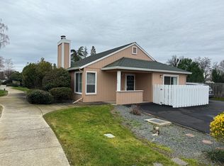 109 Marina Dr S, Lakeport, CA 95453