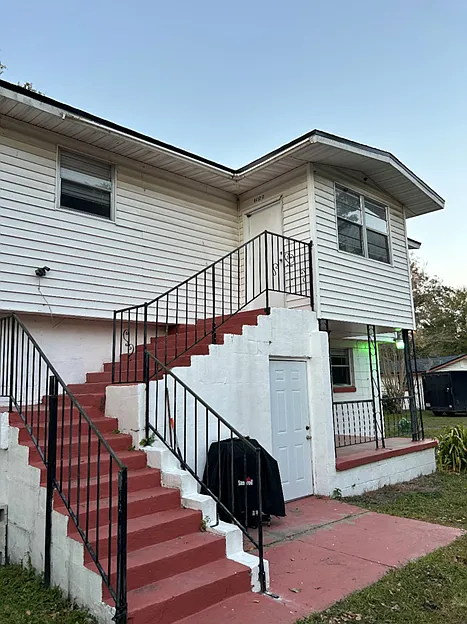 6412 New Kings Rd #2