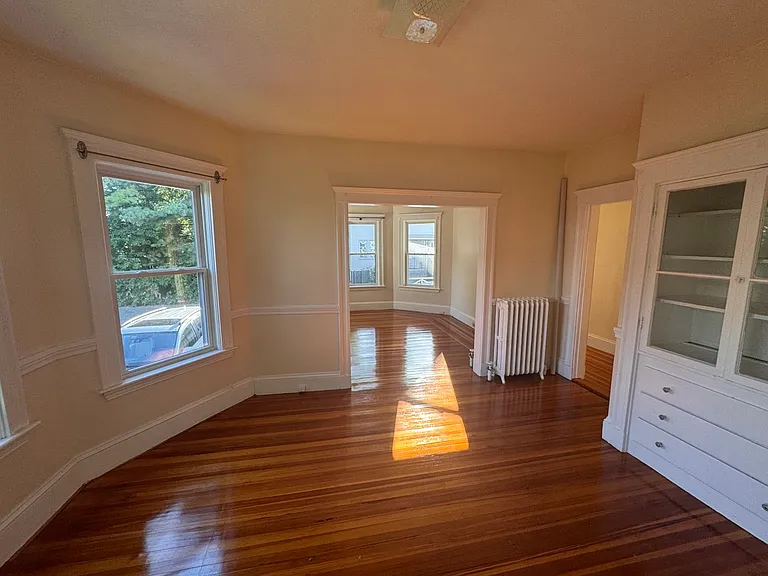 44 Wilson Ave — Photo 14