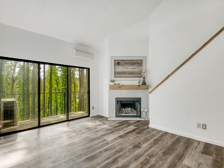 4000 Carman Dr #E79 — Photo 4