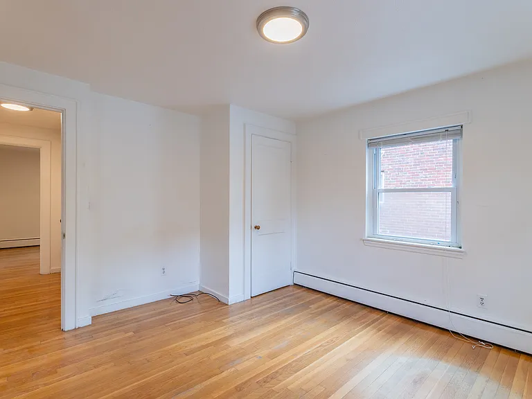 46 Aldrich Rd #A — Photo 15