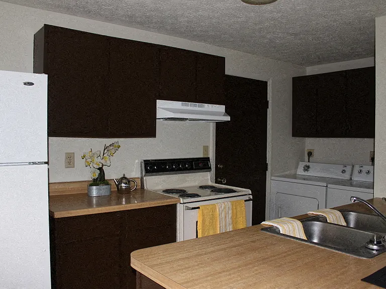 8172 Mount Snow Dr — Photo 2