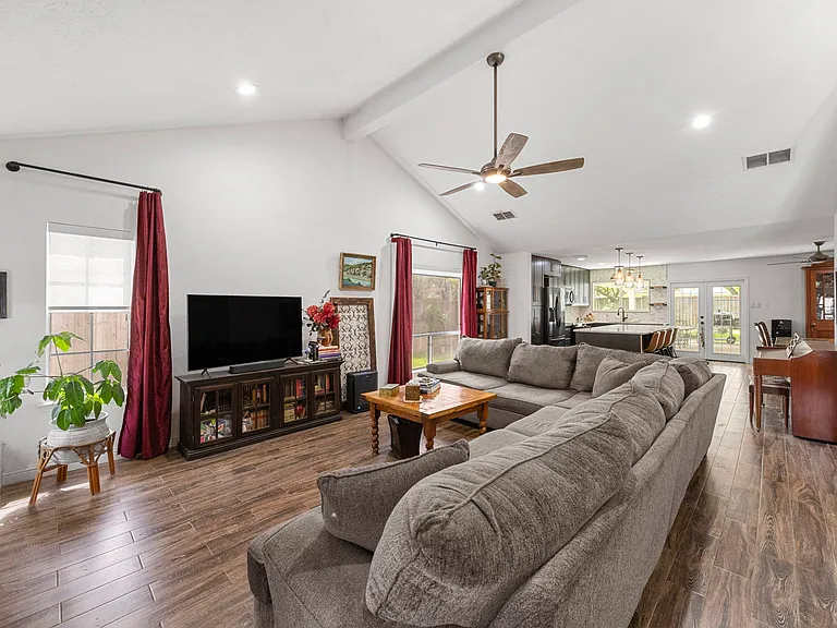22610 Coriander Dr — Photo 5