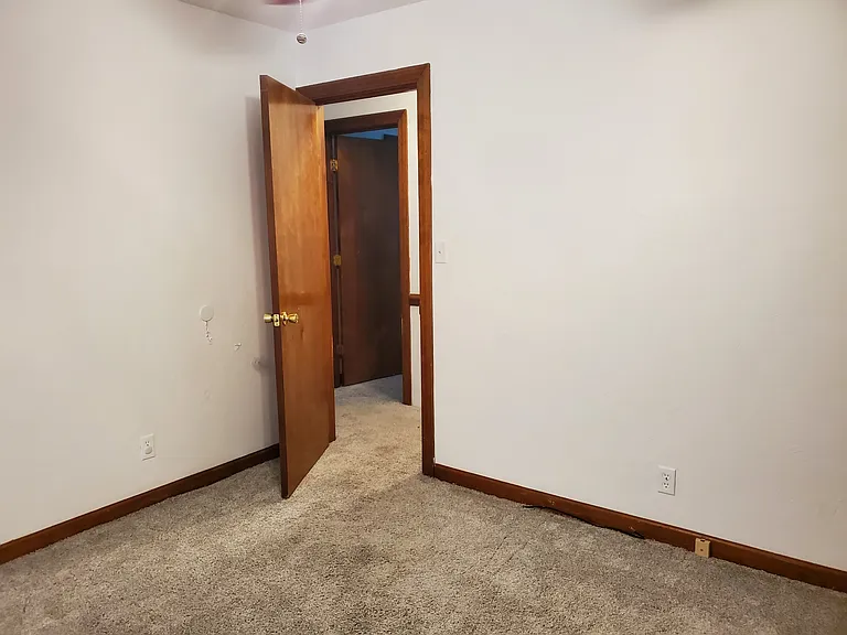 231 Crescent Dr — Photo 10