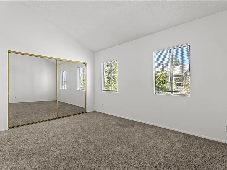 9660 Sepulveda Blvd #10 — Photo 19