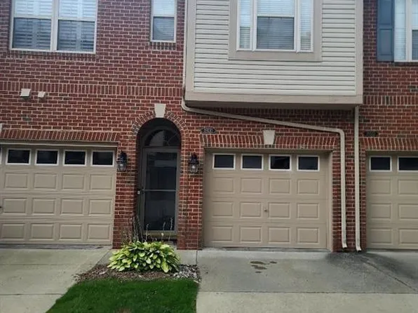 39530 Rockcrest Ln #79, Northville, MI 48168