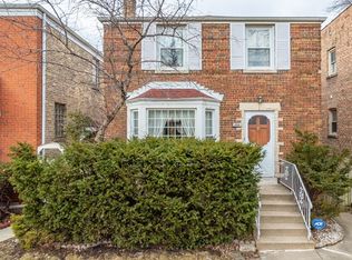5304 W Barry Ave, Chicago, IL