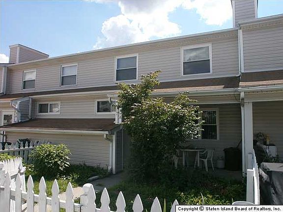 3rd image of 17 Marc St #A