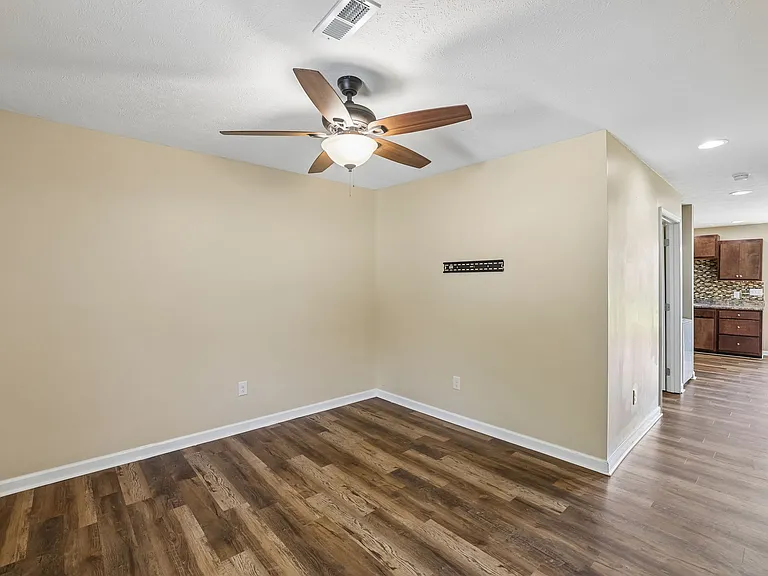 406 Hedgemont Ave #1 — Photo 4