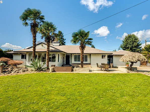 2126 Lewis River Rd, Woodland, WA 98674