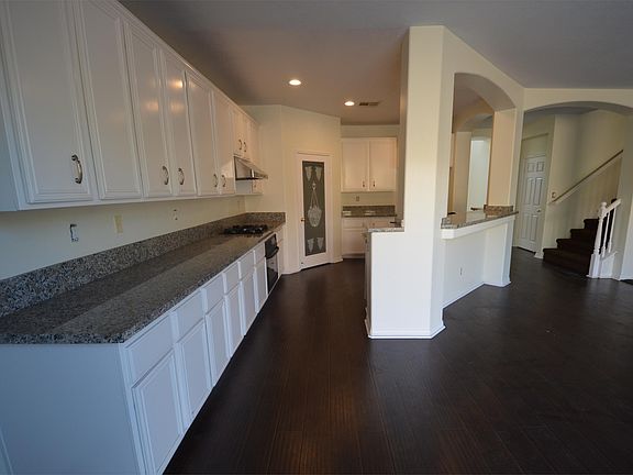 5th image of 24036 Esmeralda Ct