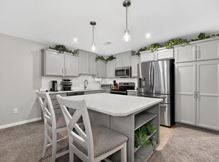 618 Foxhill Dr #10-102, Crescent Springs, KY 41017