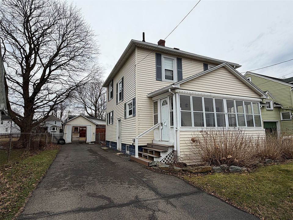 1st image of 8 Chrisfield Ave