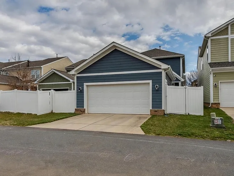 10524 Royal Winchester Dr — Photo 25