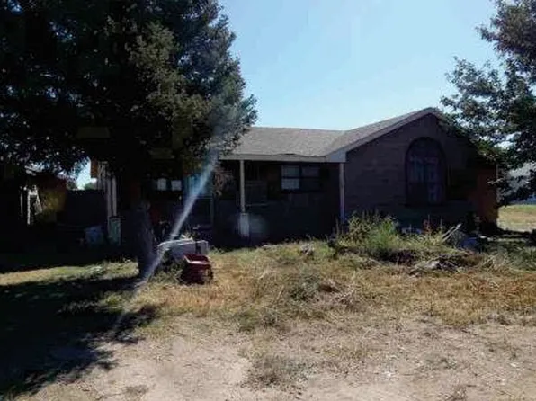 503 Yucca Dr, Fritch, TX 79036