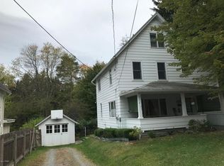 734 High St, Honesdale, PA 18431